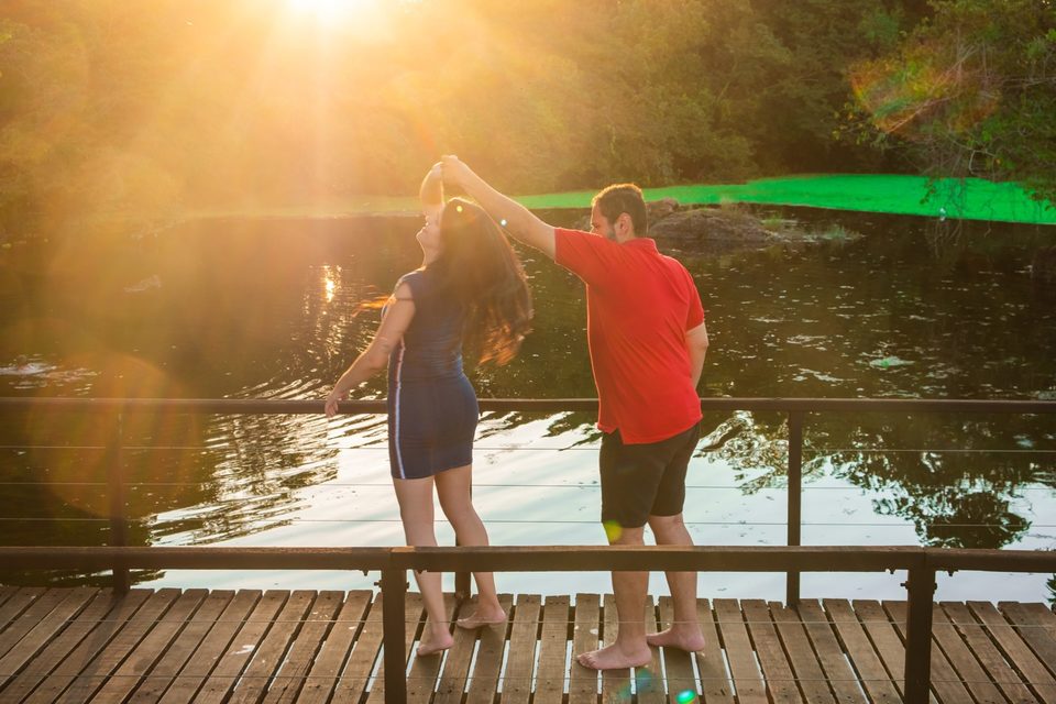 Ensaio Pre Casamento na Lagoa Santa Goiás - GO Andreoni e Stefênia