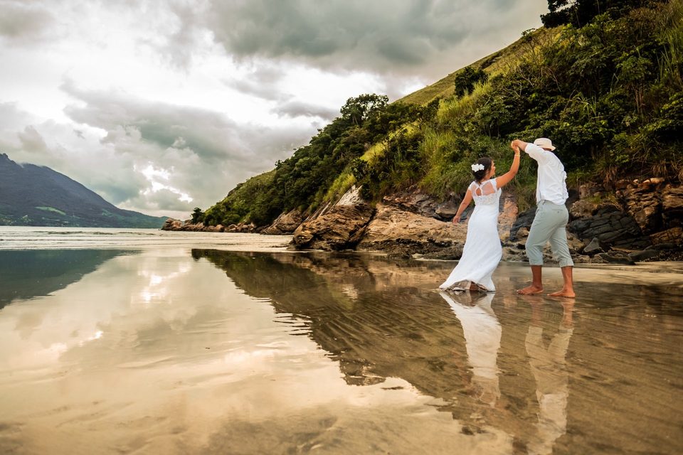 Casamento em São Sebastião - Praia de Barequeçaba -  Isaque e Thais 