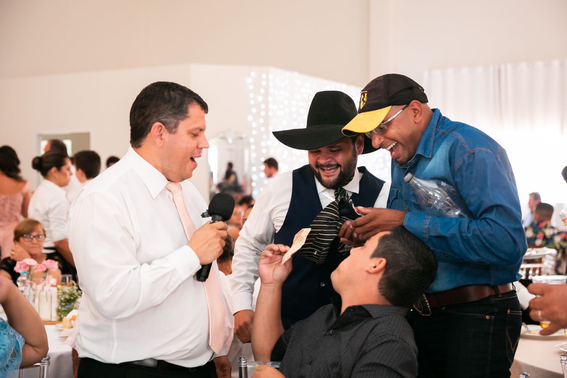 Foto Casamento na Casa Paroquial Nossa Senhora Perpétuo Socorro - Andreoni e Stefânia Foto Casamento na Casa Paroquial Nossa Senhora Perpétuo Socorro - Andreoni e Stefânia - Imagem 77