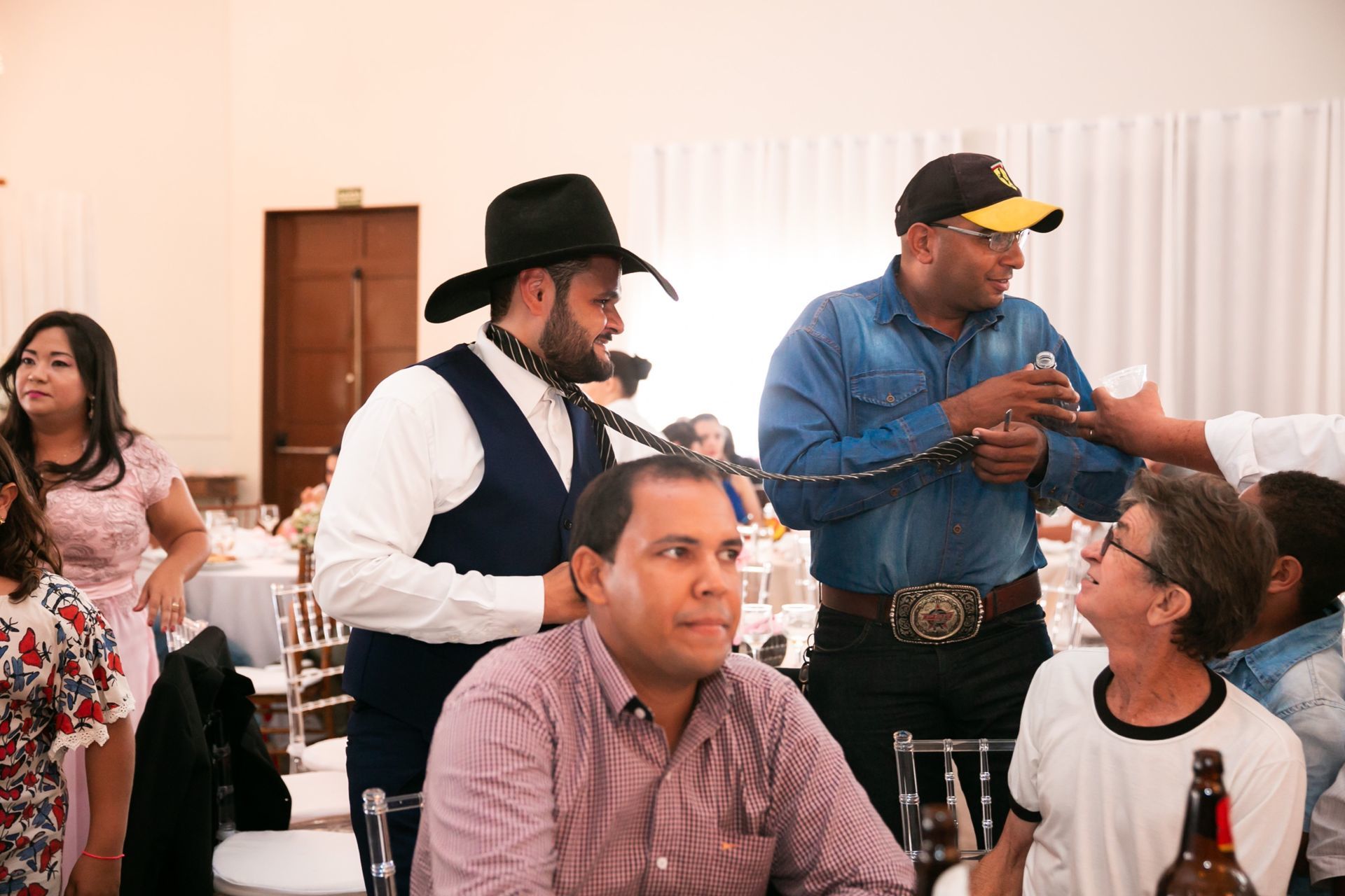 Foto Casamento na Casa Paroquial Nossa Senhora Perpétuo Socorro - Andreoni e Stefânia Foto Casamento na Casa Paroquial Nossa Senhora Perpétuo Socorro - Andreoni e Stefânia - Imagem 76