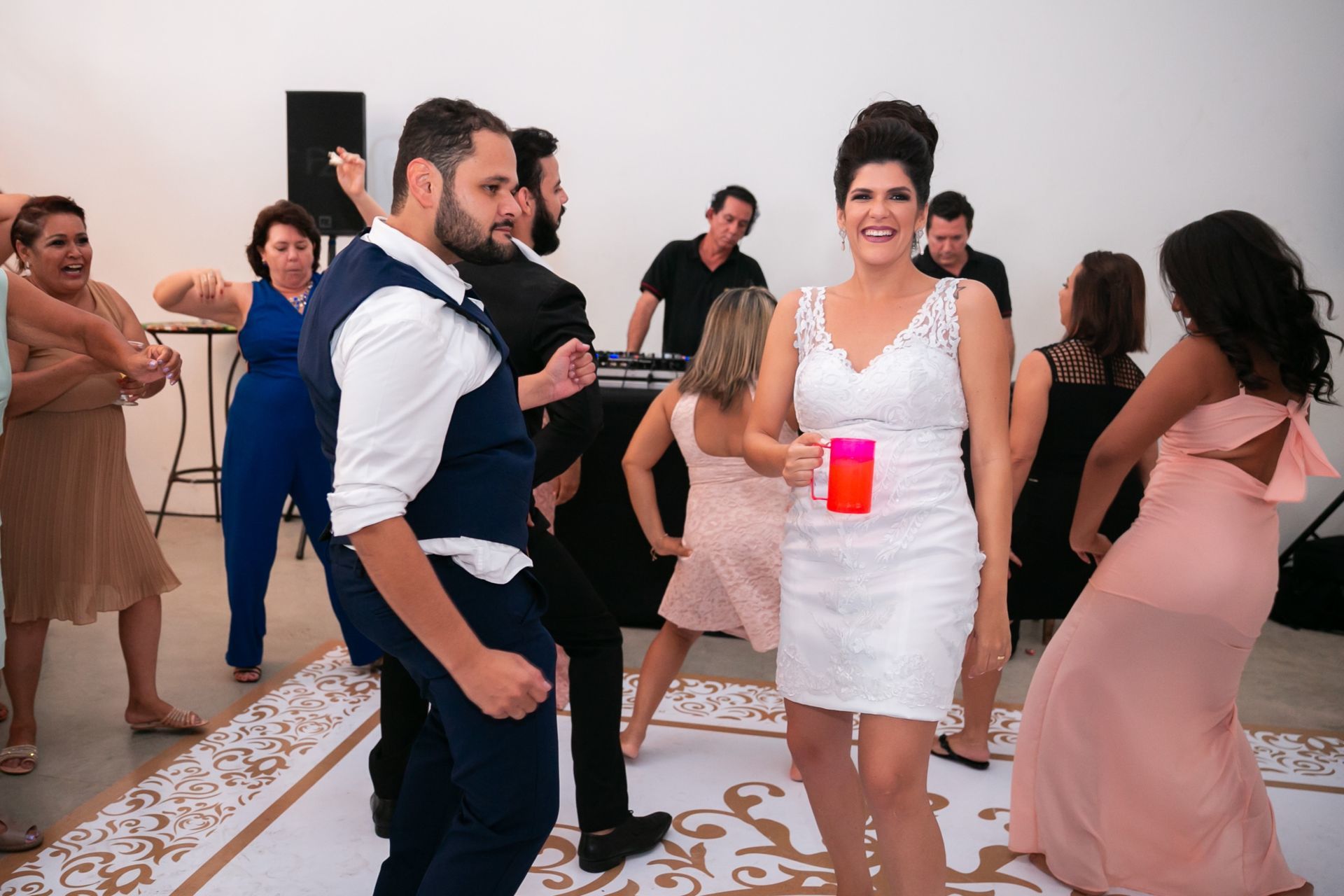 Foto Casamento na Casa Paroquial Nossa Senhora Perpétuo Socorro - Andreoni e Stefânia Foto Casamento na Casa Paroquial Nossa Senhora Perpétuo Socorro - Andreoni e Stefânia - Imagem 88
