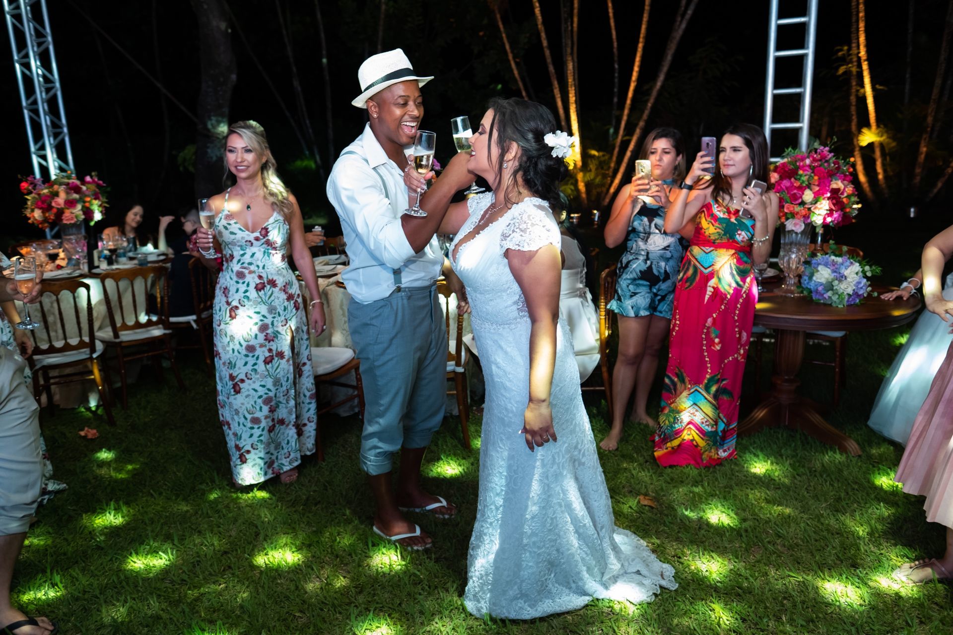 Foto Casamento em São Sebastião - Praia de Barequeçaba - Isaque e Thais Foto Casamento em São Sebastião - Praia de Barequeçaba - Isaque e Thais - Imagem 42