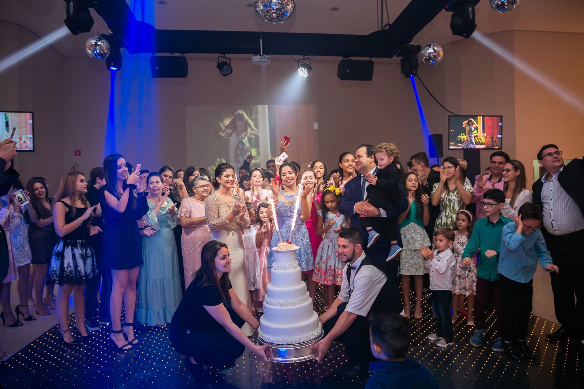 Foto Festa Debutante na Bella Faria Eventos em Cedral l Kemilly Foto Festa Debutante na Bella Faria Eventos em Cedral l Kemilly - Imagem 52