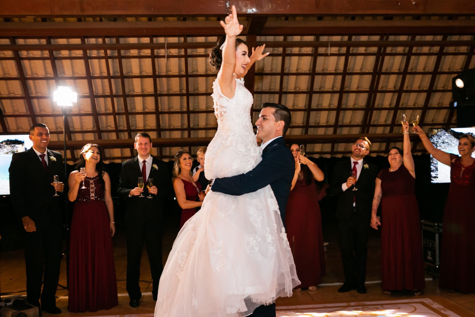 Foto Casamento na Igreja São Luiz Gonzaga em Cedral - SP l Michael e Joyce Foto Casamento na Igreja São Luiz Gonzaga em Cedral - SP l Michael e Joyce - Imagem 56