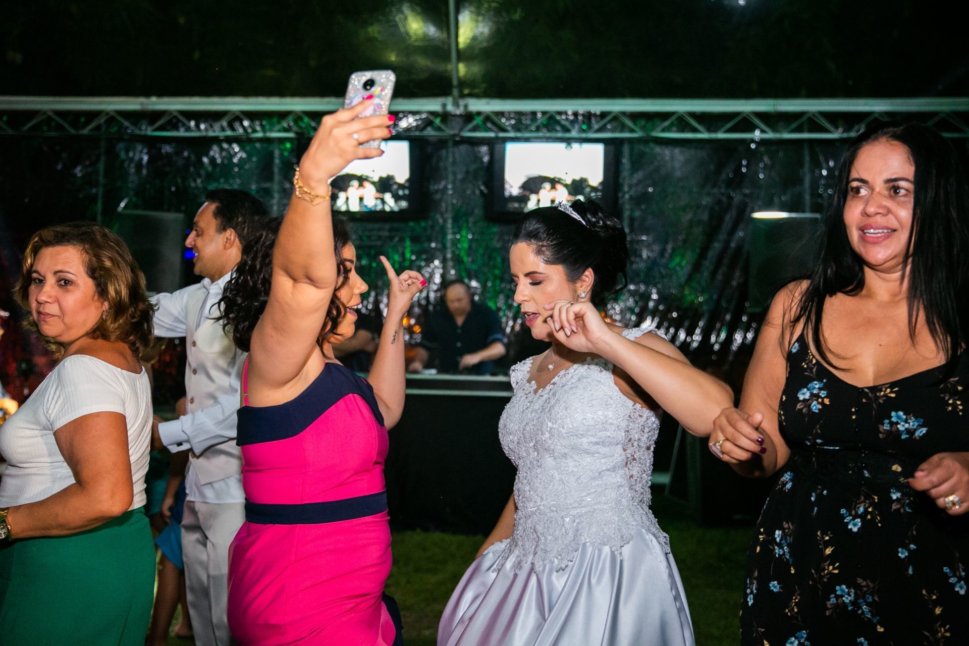 Foto Casamento Campestre em São José do Rio Preto / Adilson e Adriana Foto Casamento Campestre em São José do Rio Preto / Adilson e Adriana - Imagem 61
